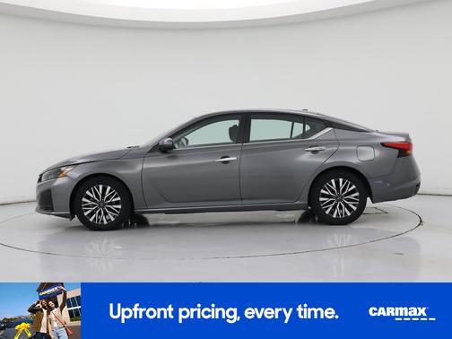 2023 Nissan Altima SV