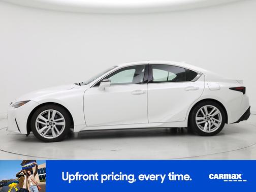 Pearl 2023 Lexus IS 300