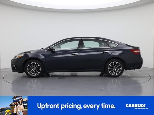 Black 2018 Toyota Avalon XLE