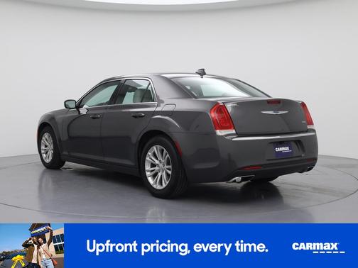 2017 Chrysler 300 Limited