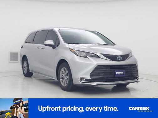 Silver 2022 Toyota Sienna XLE