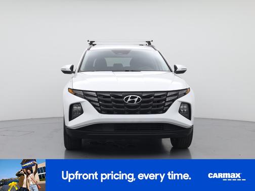 White 2023 Hyundai TUCSON SEL