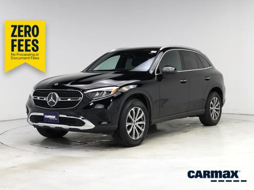 Black 2024 Mercedes-Benz GLC 300