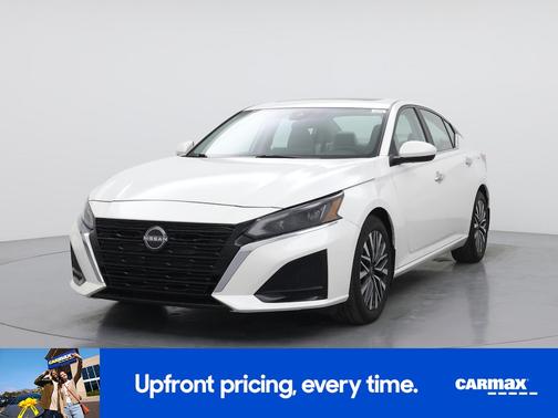 2024 Nissan Altima SV