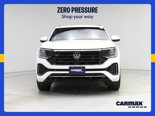 White 2024 Volkswagen Atlas Cross Sport SEL R-Line