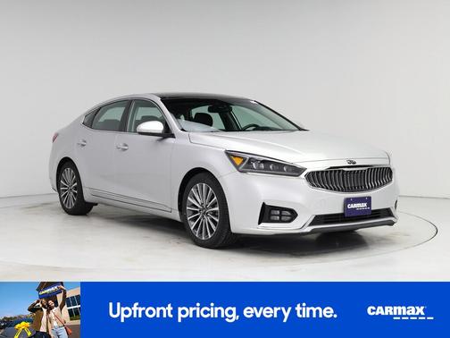 2017 Kia Cadenza Technology