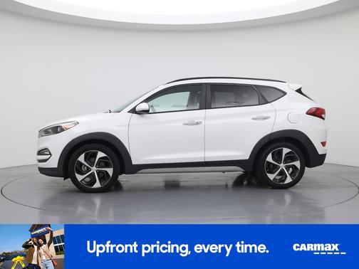 White 2018 Hyundai TUCSON Limited