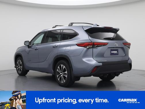 Blue 2020 Toyota Highlander XLE