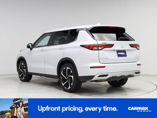 2023 Mitsubishi Outlander SE