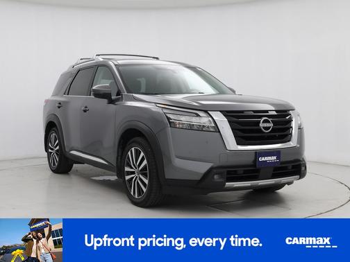 2022 Nissan Pathfinder Platinum