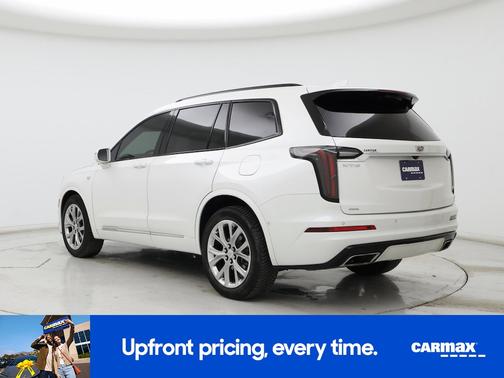 White 2020 Cadillac XT6 Sport