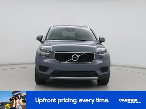 2020 Volvo XC40 T5 Momentum