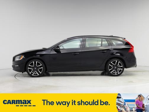 2017 Volvo V60 T5 Dynamic