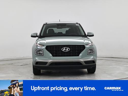 Green 2025 Hyundai VENUE SE