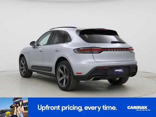 2023 Porsche Macan Base (PDK)