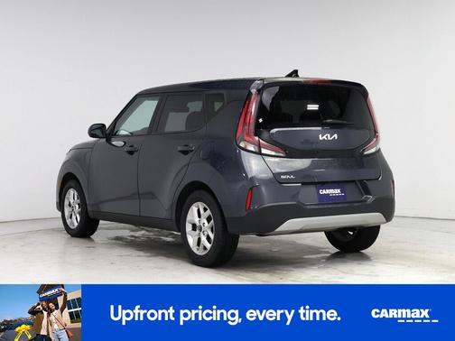 Gray 2024 Kia Soul LX