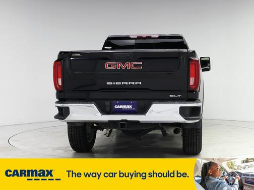 2022 GMC Sierra 2500 SLT