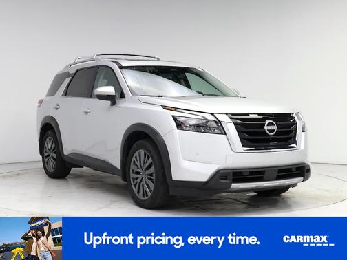 Silver 2025 Nissan Pathfinder SL