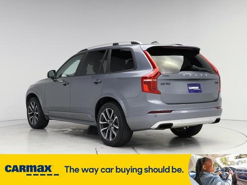 2018 Volvo XC90 T6 Momentum