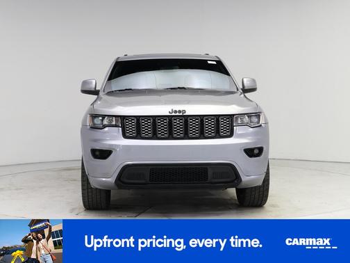 Silver 2019 Jeep Grand Cherokee Altitude