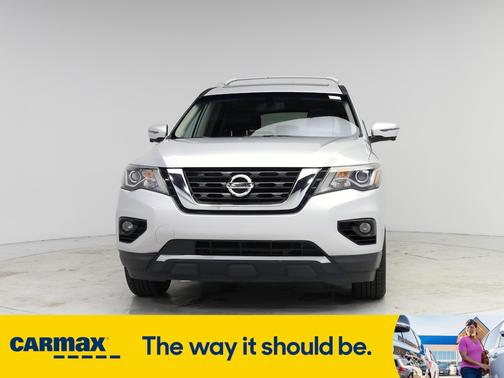 2018 Nissan Pathfinder SL