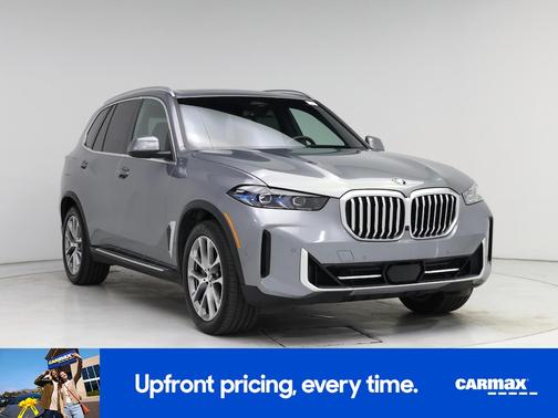 Gray 2025 BMW X5 sDrive40i