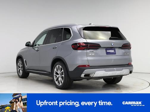 Gray 2025 BMW X5 sDrive40i