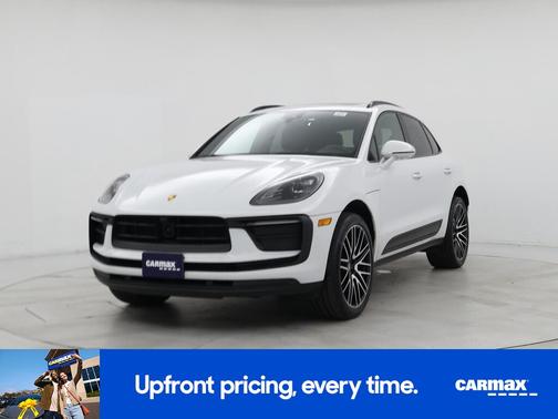White 2022 Porsche Macan