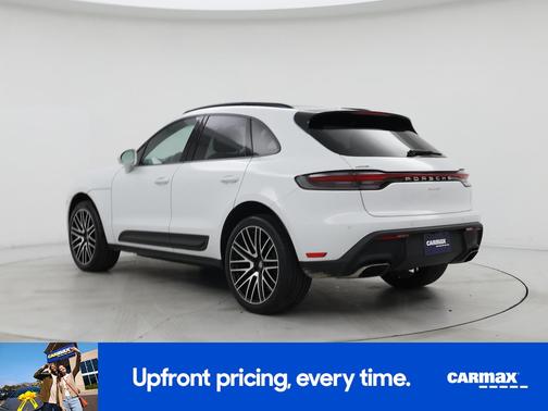White 2022 Porsche Macan