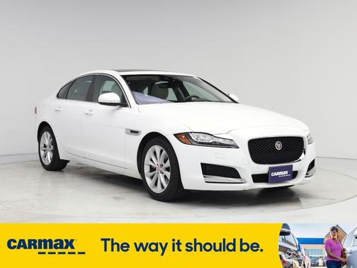 2017 Jaguar XF Premium