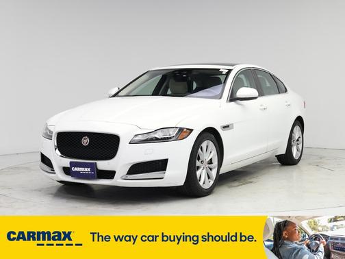 2017 Jaguar XF Premium