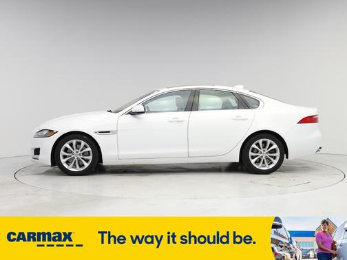 2017 Jaguar XF Premium