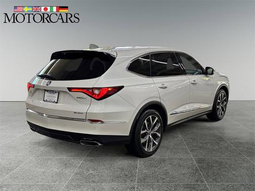 2023 Acura MDX 