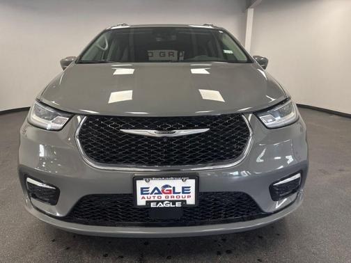 Gray 2022 Chrysler Pacifica Touring-L
