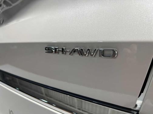 Platinum White Pearl 2026 Acura MDX Advance Package
