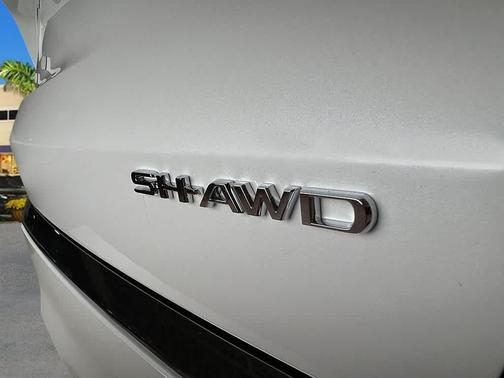 Platinum White Pearl 2026 Acura MDX Standard