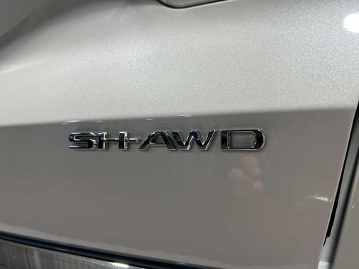 Platinum White Pearl 2026 Acura MDX Advance Package