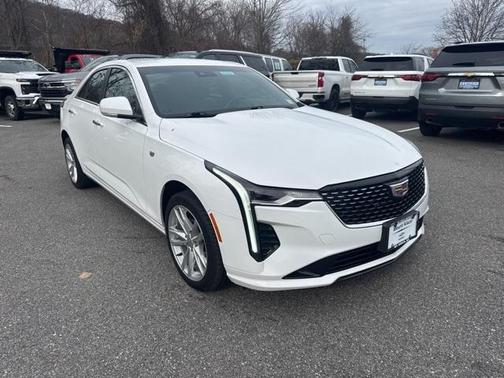 2022 Cadillac CT4 Luxury