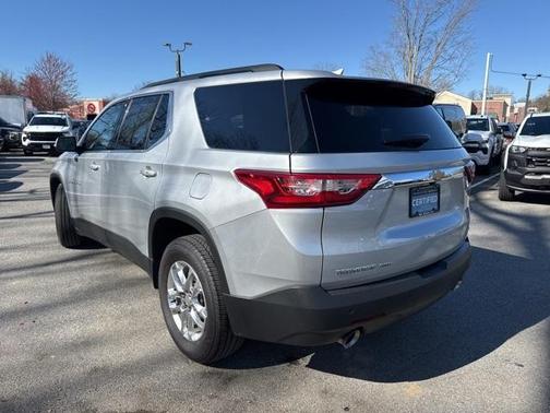 2021 Chevrolet Traverse LT Cloth