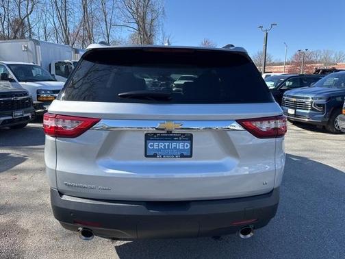 2021 Chevrolet Traverse LT Cloth