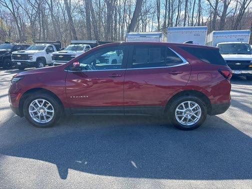 Radiant Red 2023 Chevrolet Equinox 1LT