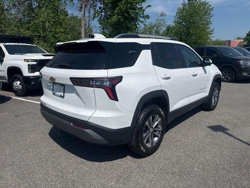 Summit White 2025 Chevrolet Equinox LT