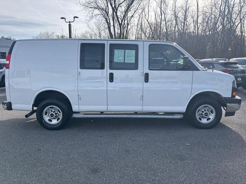 2023 GMC Savana 2500 Work Van