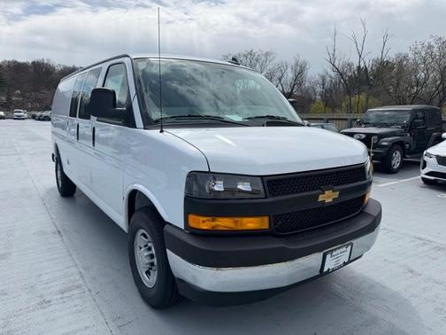 2025 Chevrolet Express 2500 Work Van