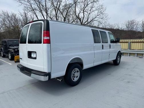 2025 Chevrolet Express 2500 Work Van