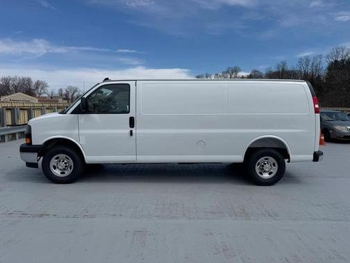 2025 Chevrolet Express 2500 Work Van