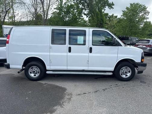 2022 GMC Savana 2500 Work Van