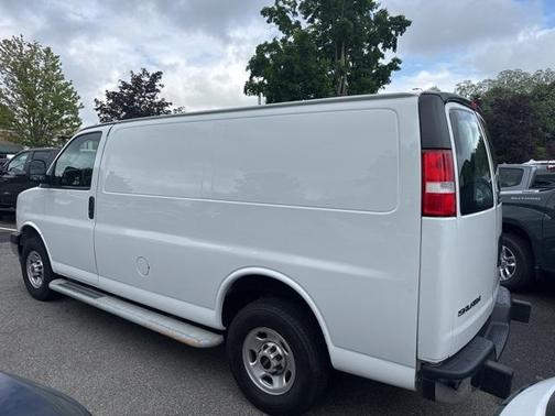 2022 GMC Savana 2500 Work Van