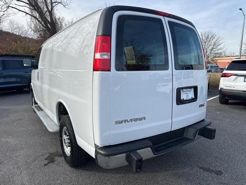 2023 GMC Savana 2500 Work Van