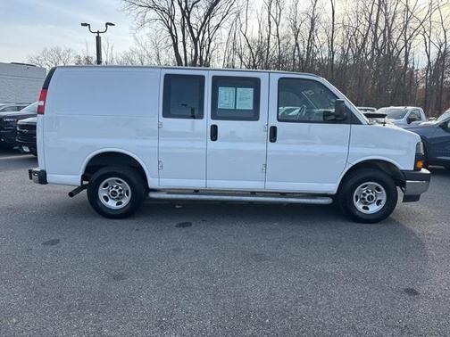 2023 GMC Savana 2500 Work Van